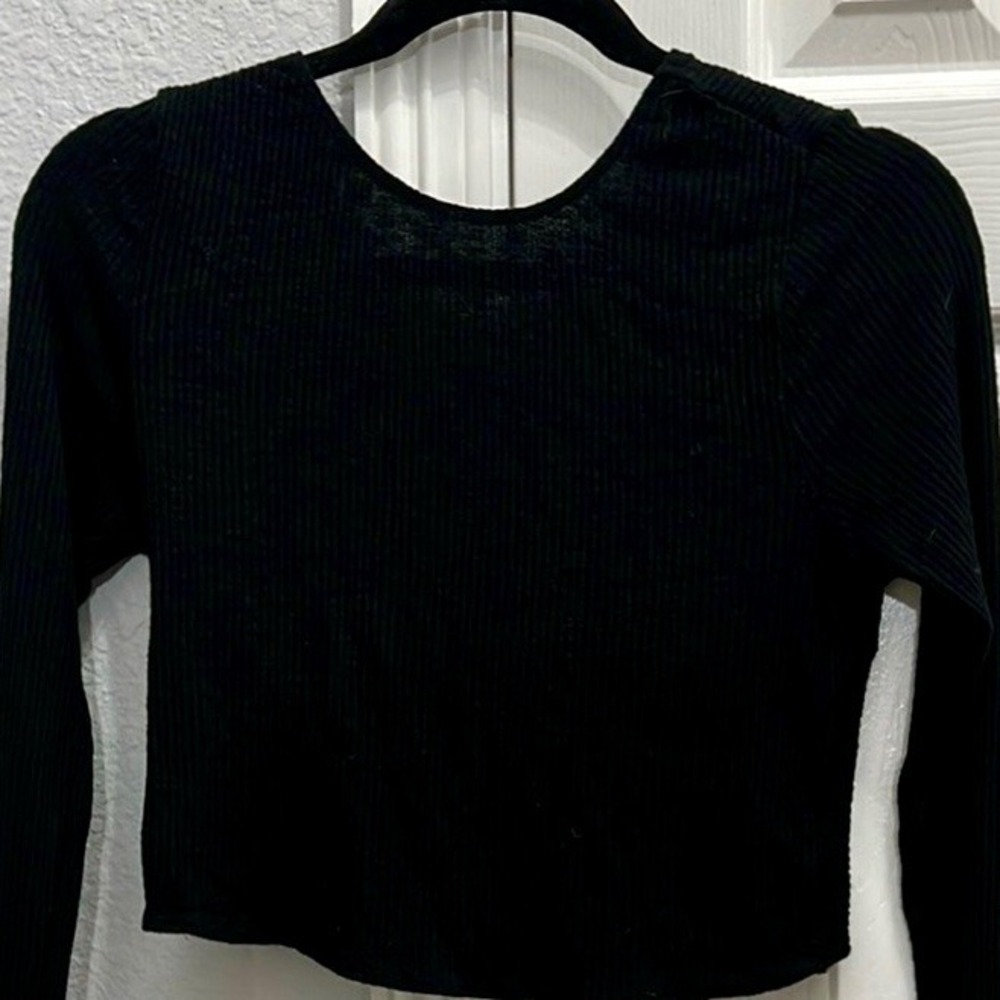 Altar'd State‎ black longsleeve twist back shirt size women's large